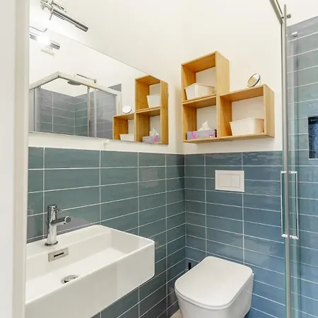 Courtyard Flat Near & Center In Padova